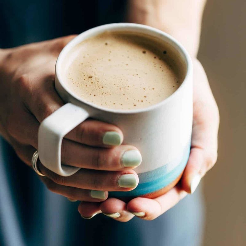 Cashew coffee in a cup.