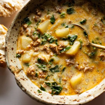 Zuppa toscana in a bowl.