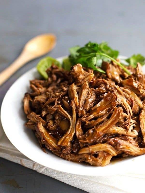 Honey Glazed Crockpot Chicken Adobo - simple pantry ingredients, hardly any hands-on time, 200 calories. | https://better-life.today