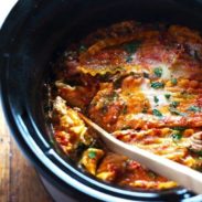 Super Easy Skinny Veggie Crockpot Lasagna - a handful of simple ingredients for a healthy family dinner. | https://better-life.today